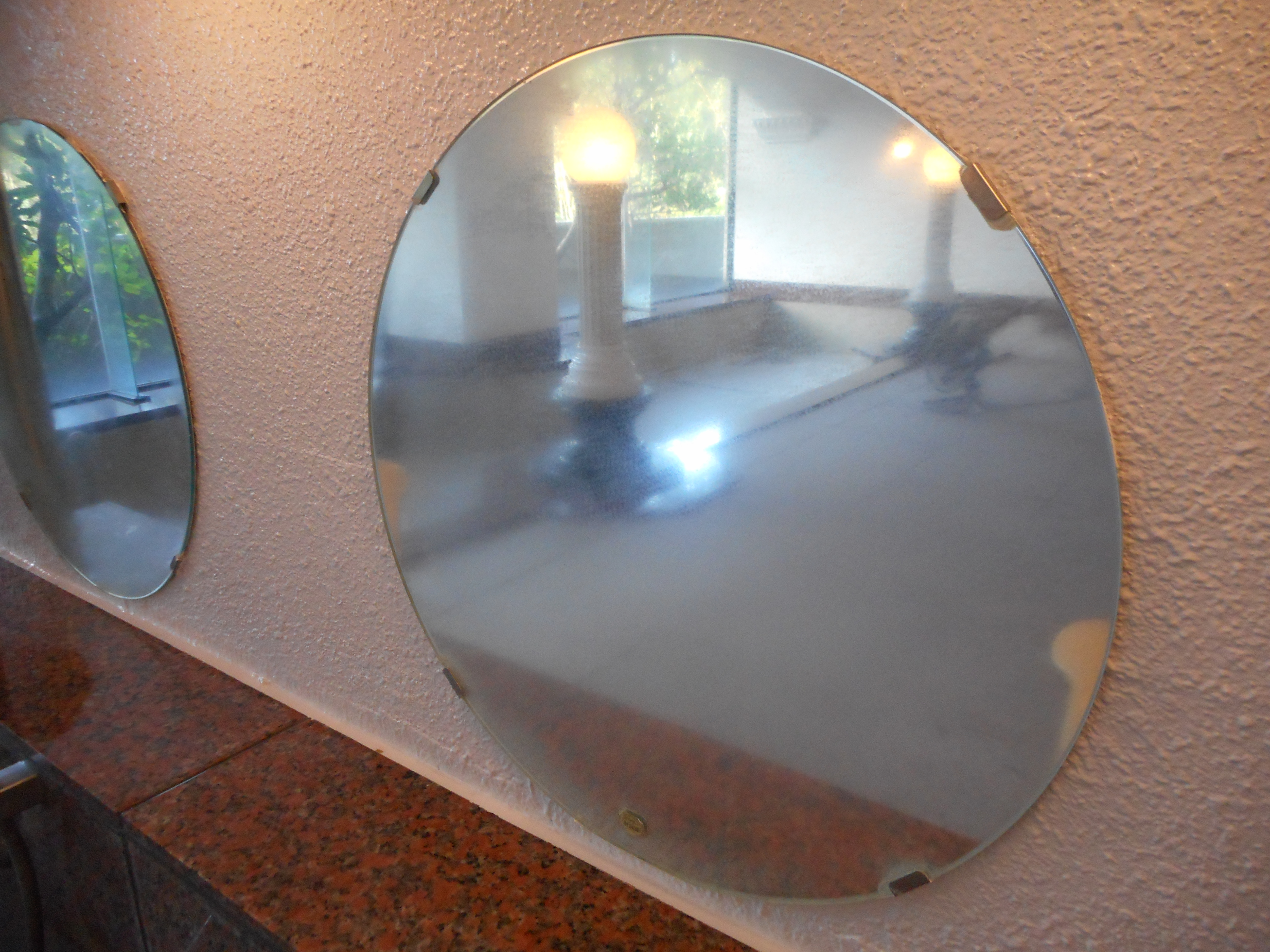 ホテル・旅館の温泉大浴場鏡研磨再生前